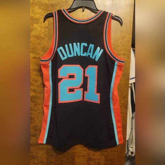Tim Duncan retro color jersey - Picture 2 of 3